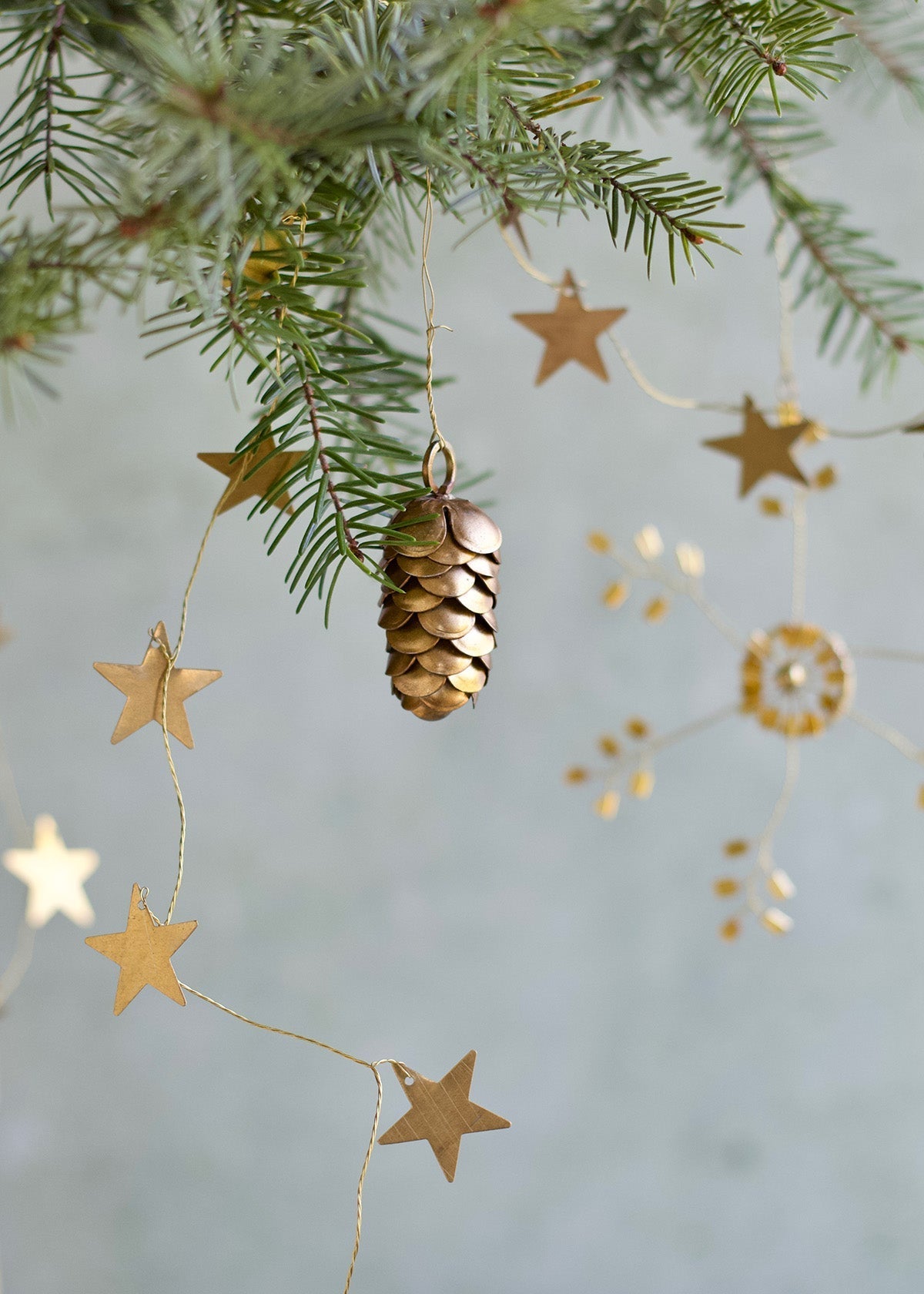 Kiefernapfel-Ornament