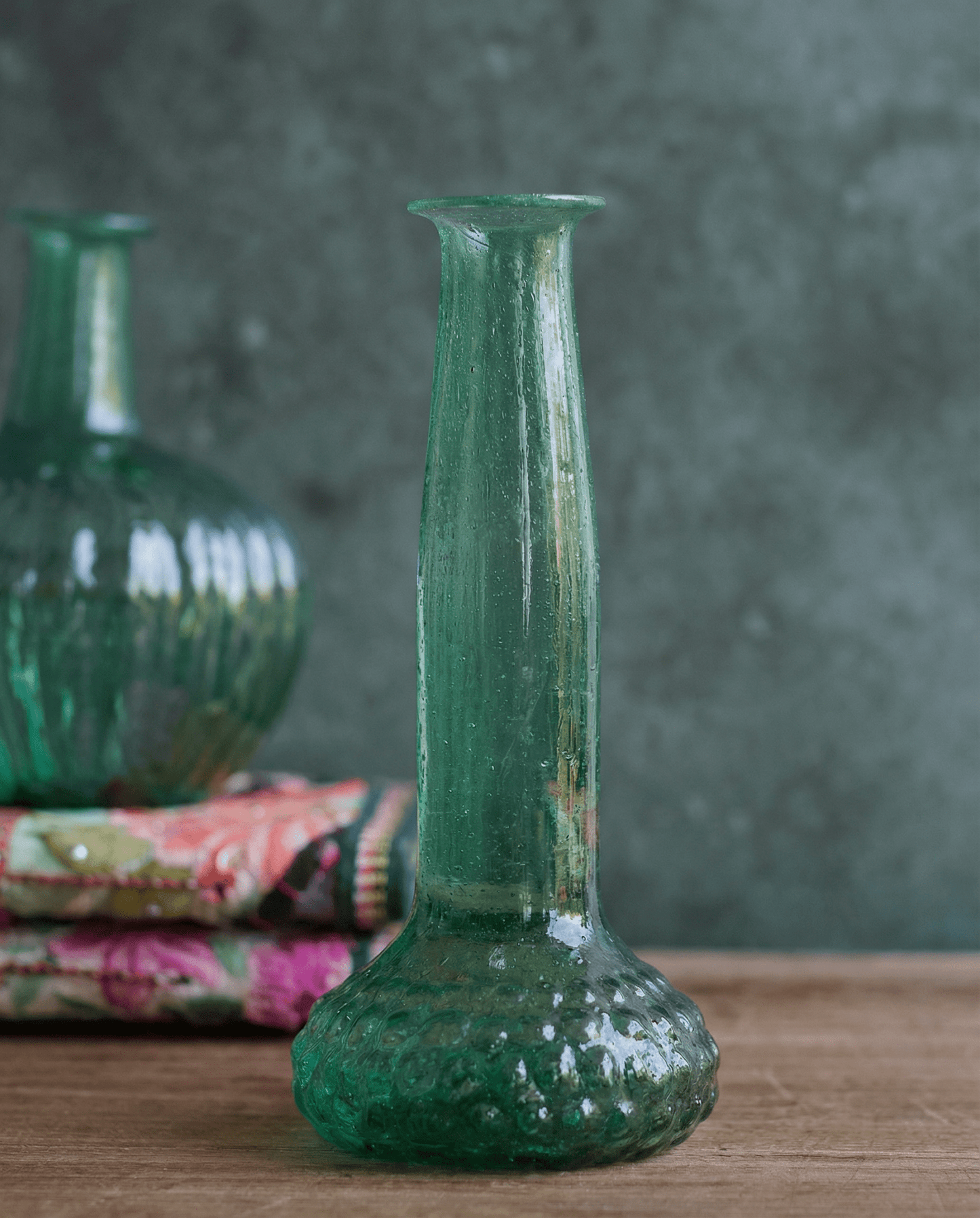 Vase aus recyceltem Glas, Smaragdgrün